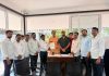 दौंडमधील राष्ट्रसंत गाडगेबाबा स्तंभाच्या नूतनीकरणाचा मार्ग मोकळा; आमदार राहुल कुल यांचे काम लवकर पूर्ण करण्याचे आश्वासन |
